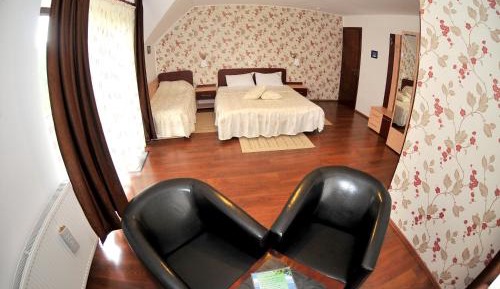 Triple Room with Mountain View
