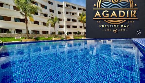 Apartment with Pool View 
