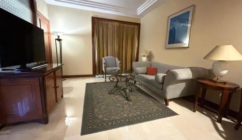 Deluxe Suite Room