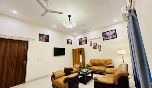Superior King Suite