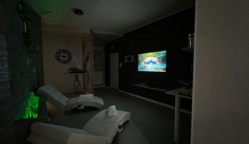 Superior King Suite