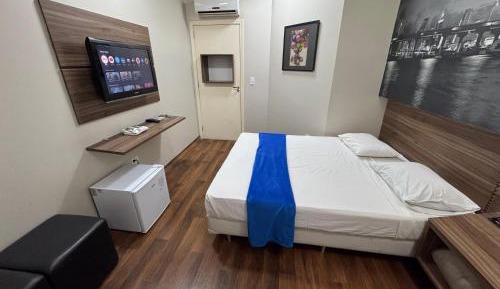 Studio Apartment with One Double Bed