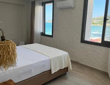Triple Room with Sea View