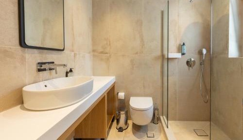 Studio - Split Level