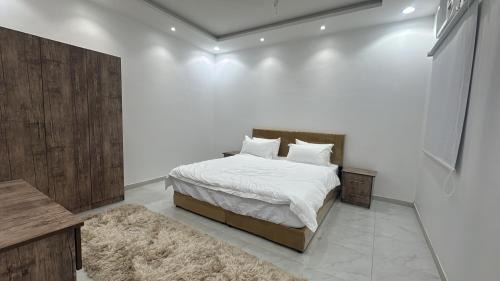 Four-Bedroom Luxury Apartment