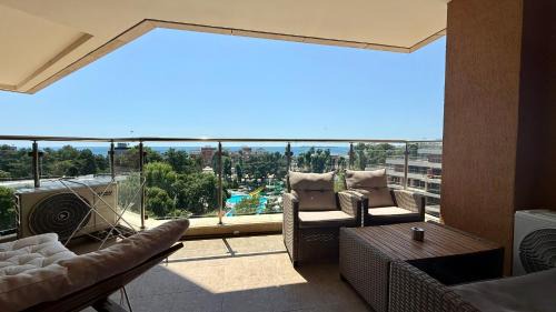 One-Bedroom Apartment with Balcony and Sea View
