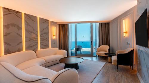 Suite with Sea View