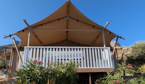 Deluxe Bungalow with Sea View