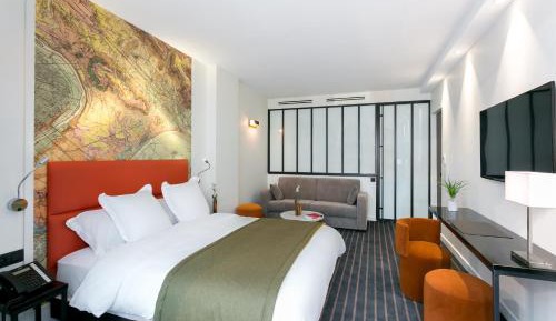 Deluxe Family Suite