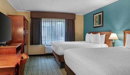 Queen Room with Two Queen Beds
