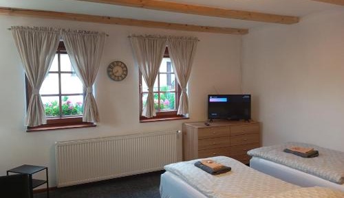 One-Bedroom Deluxe Apartment