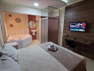 Studio with Spa Bath