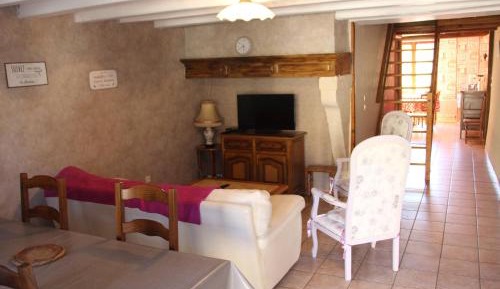 Holiday Home (5 Adults)