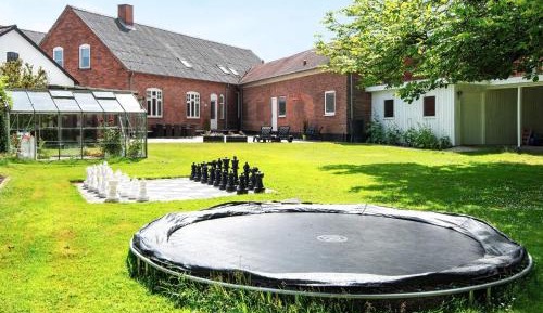 Six-Bedroom Holiday Home