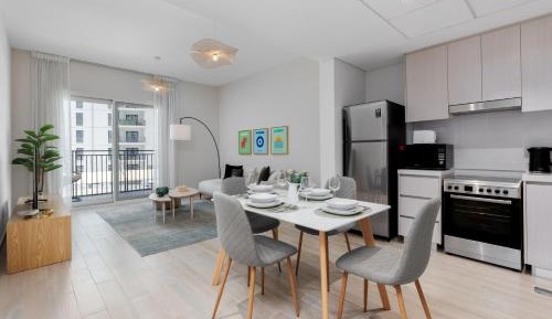 One-Bedroom Apartment with Balcony