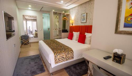 Deluxe Suite