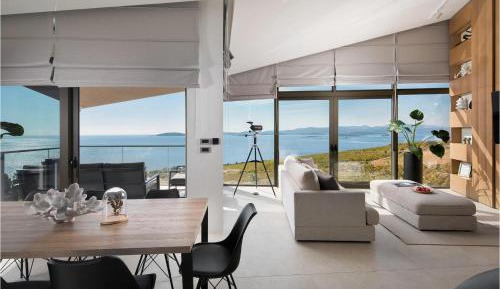 Four-Bedroom Holiday Home