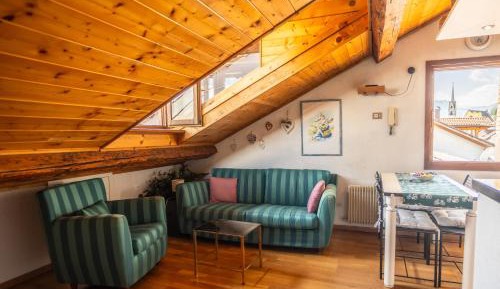 Two-Bedroom Apartment with Mountain View