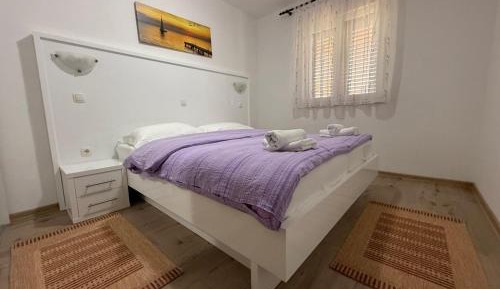 One-Bedroom Apartment with Sea View - First Floor