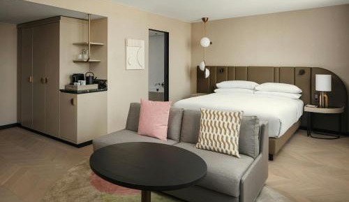 Family Junior Suite - M Club Lounge Access