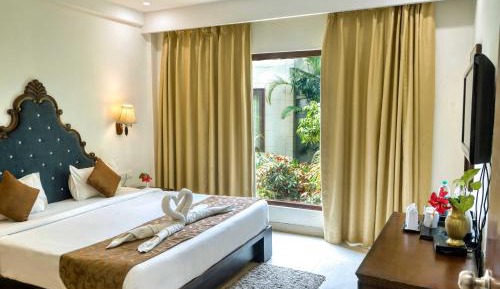Luxury Triple Room