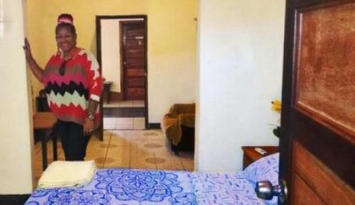 Deluxe Queen Suite