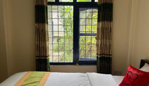 Apartment with Lake View