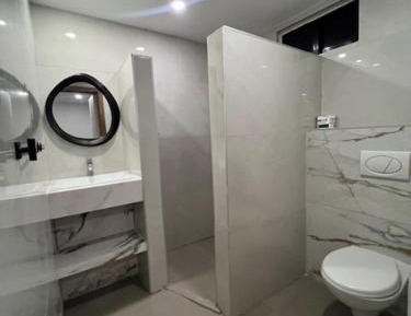 Room #1474407801