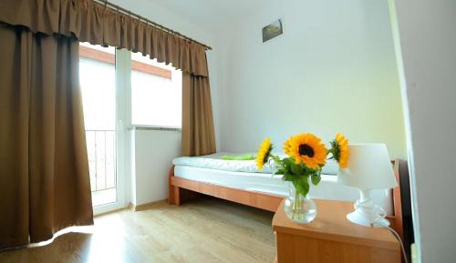 Room #1474362201