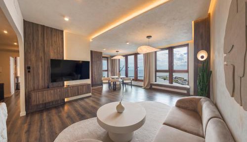 Two-Bedroom Apartment with Sea View