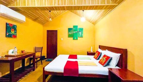 Double Room with Private Bathroom