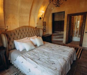 Queen Room with Spa Bath