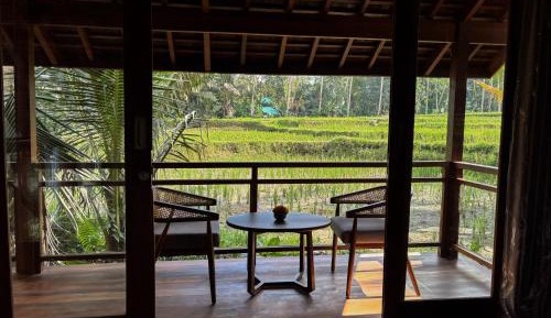Ricefield Villa with OnSen with 1x Airport Transfer