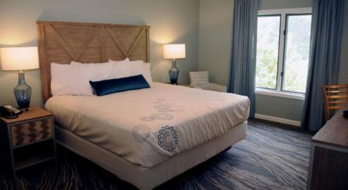 Summit Two Bedroom Premium Condo with Jacuzzi  - Full Kitchen
