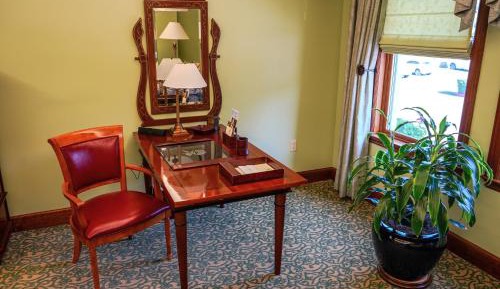 Executive King Room