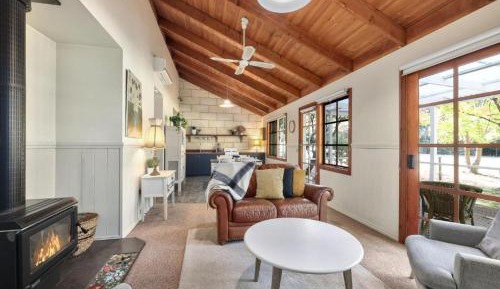 Eight-Bedroom Apartment