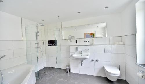 Deluxe Double Room with Bath