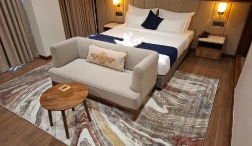 Junior Suite with Balcony