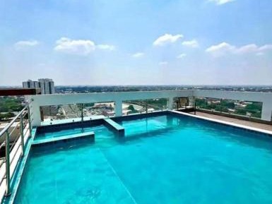 Three-Bedroom Deluxe Apartment