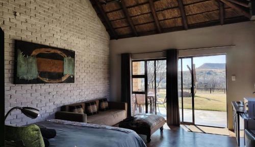 Deluxe King Suite