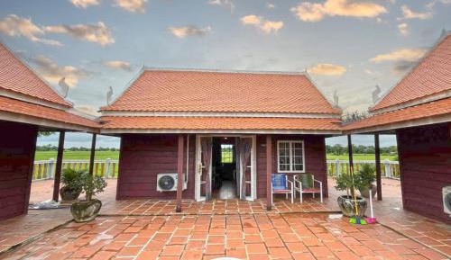 Deluxe Bungalow with Garden View
