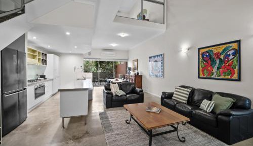 Three-Bedroom Apartment with Balcony