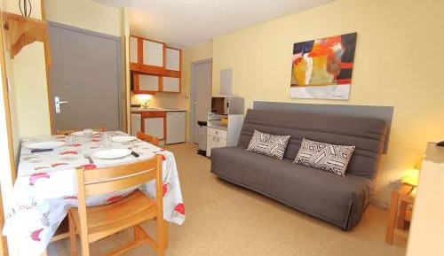Apartment (6 Adults)