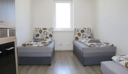 One-Bedroom Premier Apartment