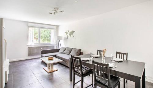 One-Bedroom Deluxe Apartment