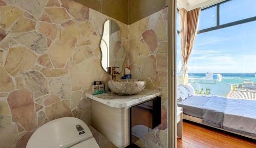 Two-Bedroom Apartment with Sea View