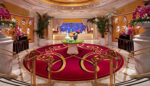 Encore Grand Salon Suite