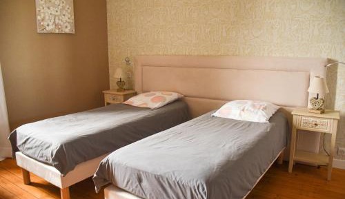 Family Room with Garden View