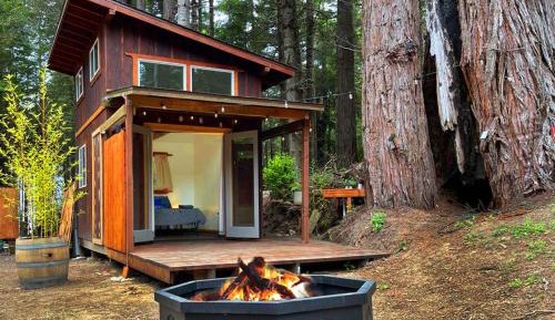 Deluxe Bungalow with Garden View