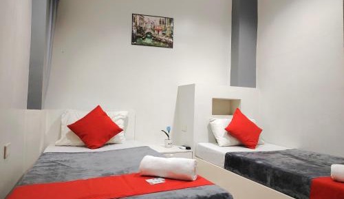 Twin Room with Private Bathroom